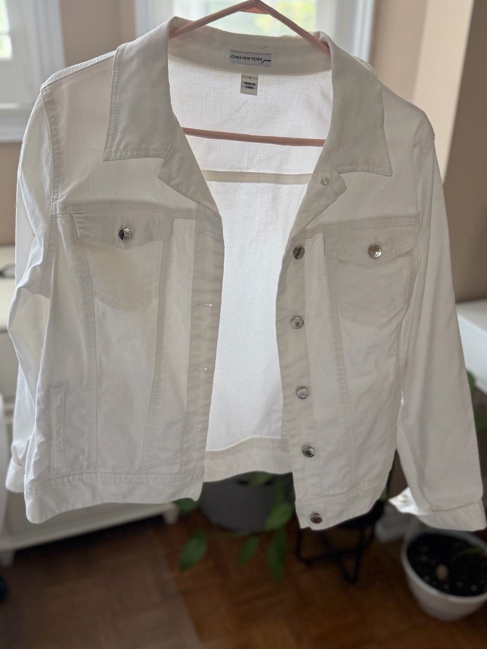 Jones New York White Denim Jacket with Silver Buttons